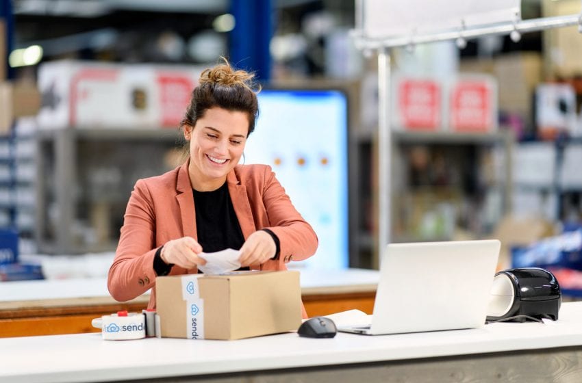  E-commerce, gli italiani preferiscono gli shop online locali e temono la chiusura dei negozi tradizionali