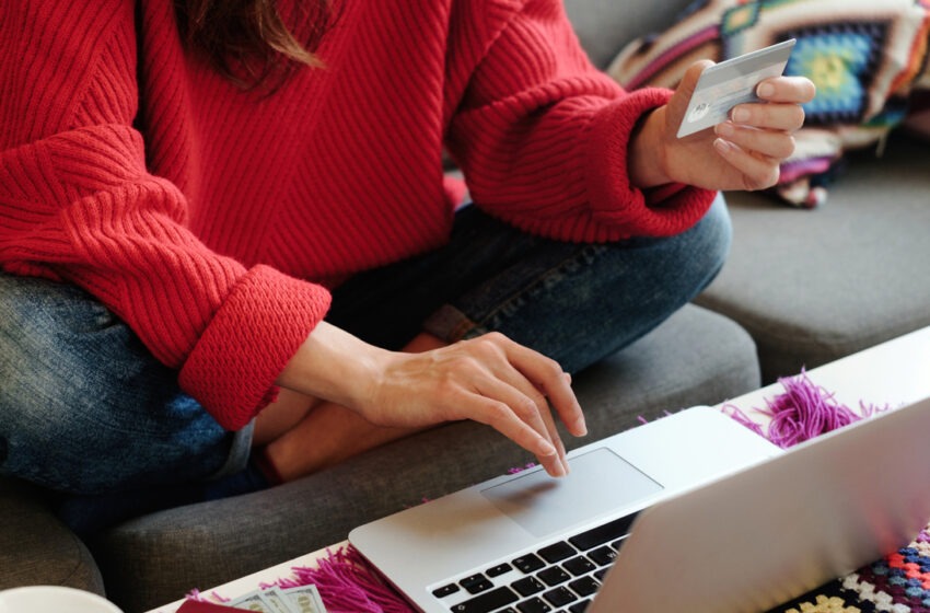  Dal vintage al lusso: gli italiani online spendono il doppio rispetto ai negozi fisici