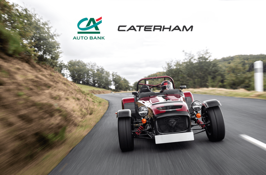  CA Auto Bank e Caterham Cars siglano un accordo per il finanziamento della leggendaria Seven