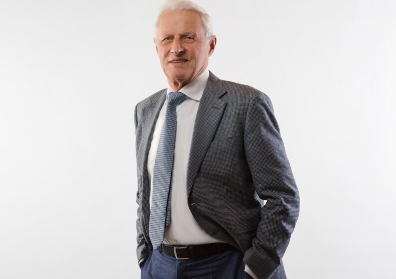  L’esperienza d’arredo si evolve: la forza del digitale si unisce alla consulenza in presenza, un’esperienza da vivere in showroom. Il punto di MobiliDesignOccasioni.