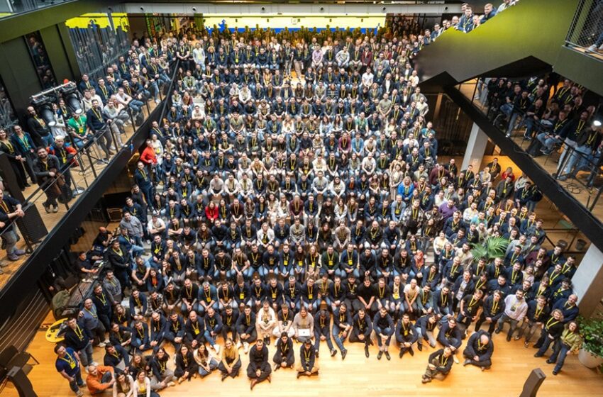  Infobip riunisce oltre 1.000 ingegneri e rafforza il proprio impegno nel campo dell’intelligenza artificiale