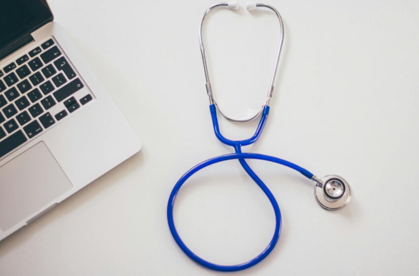  Medici e digital divide: quando la tecnologia negli studi medici corre più veloce delle competenze