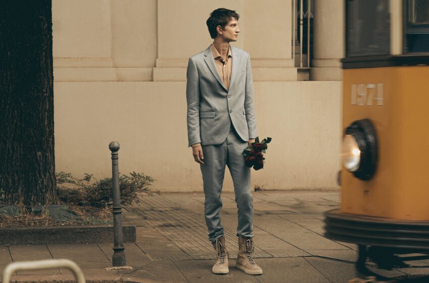  EVERYBODY IS WELCOME TO JOIN: Cooltura porta la campagna social per Antonio Marras dai feed alle strade di Milano  